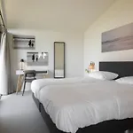 Pleasant Holiday Home With Garden