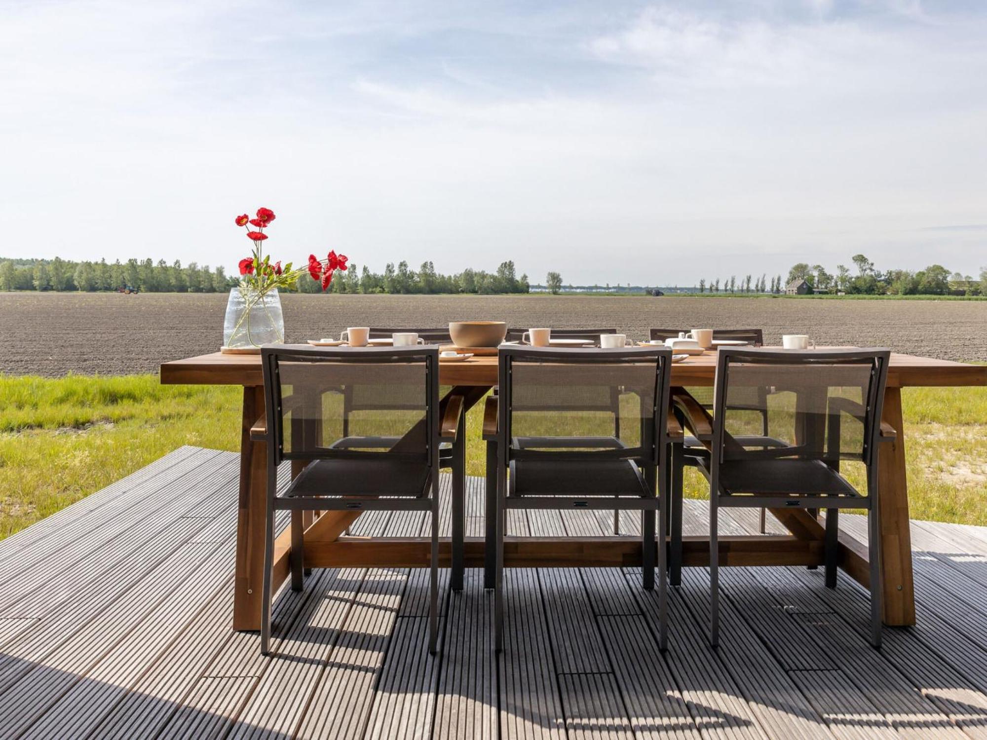 Pleasant With Garden Vakantiehuis